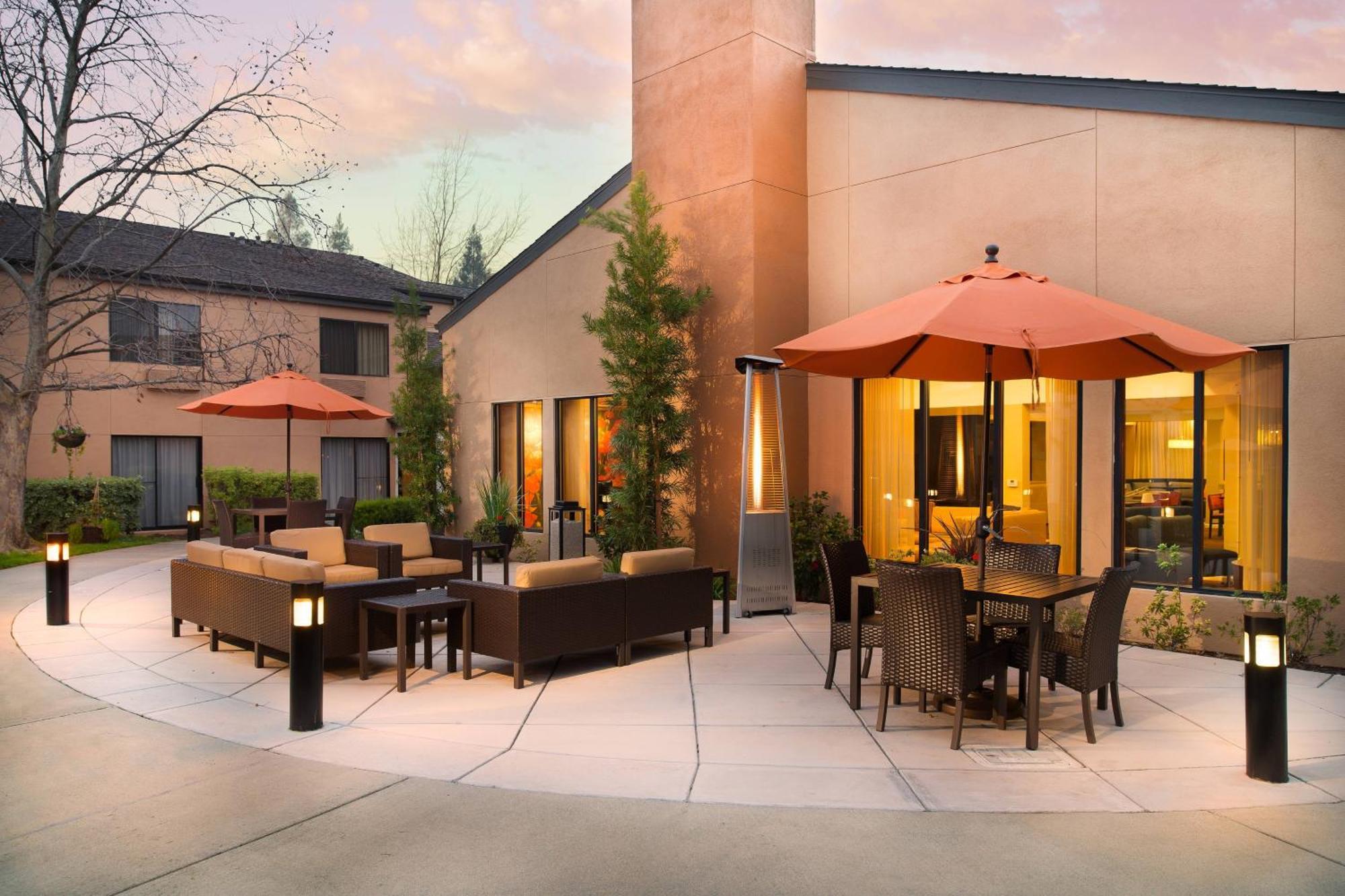 Courtyard By Marriott Vacaville Esterno foto