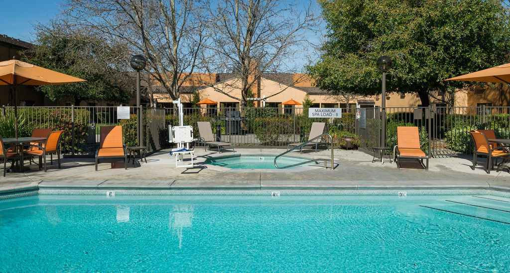 Courtyard By Marriott Vacaville Esterno foto